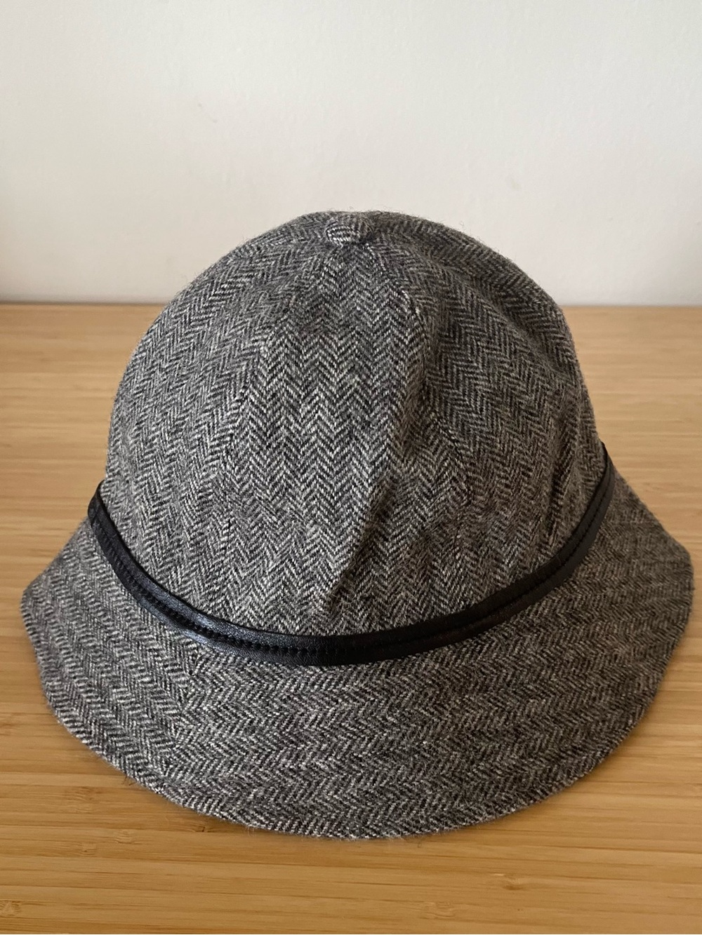 Vintage Coach Women's Gray Herringbone Wool Bucket Hat with Black Leather Trim